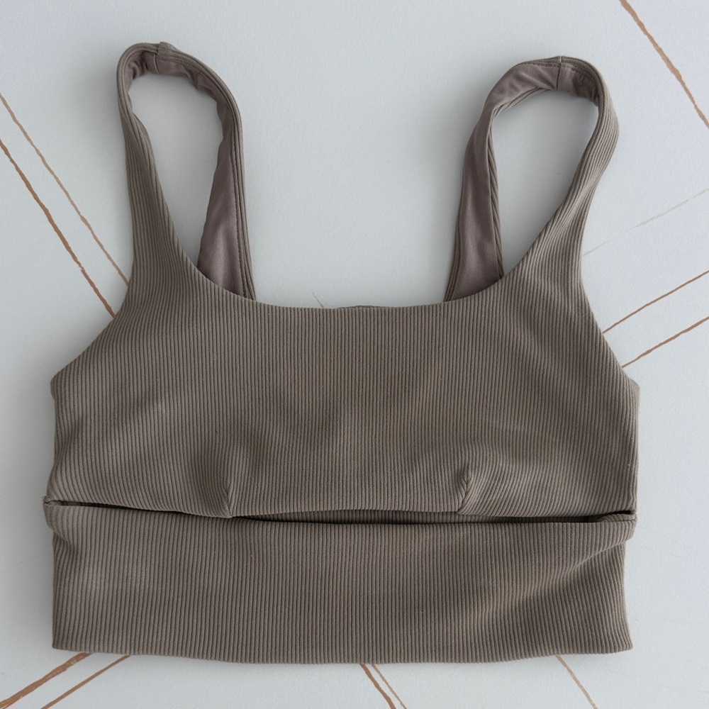 Alo yoga sports bra xs